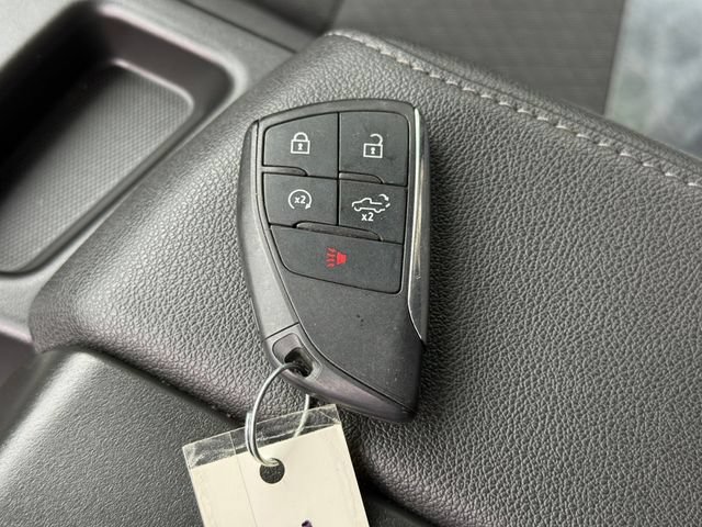 Used 2025 Chevrolet Silverado 1500 LT AWD/4WD image 17