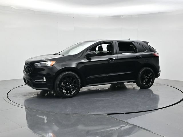 Certified 2024 Ford Edge ST-Line AWD/4WD image 5