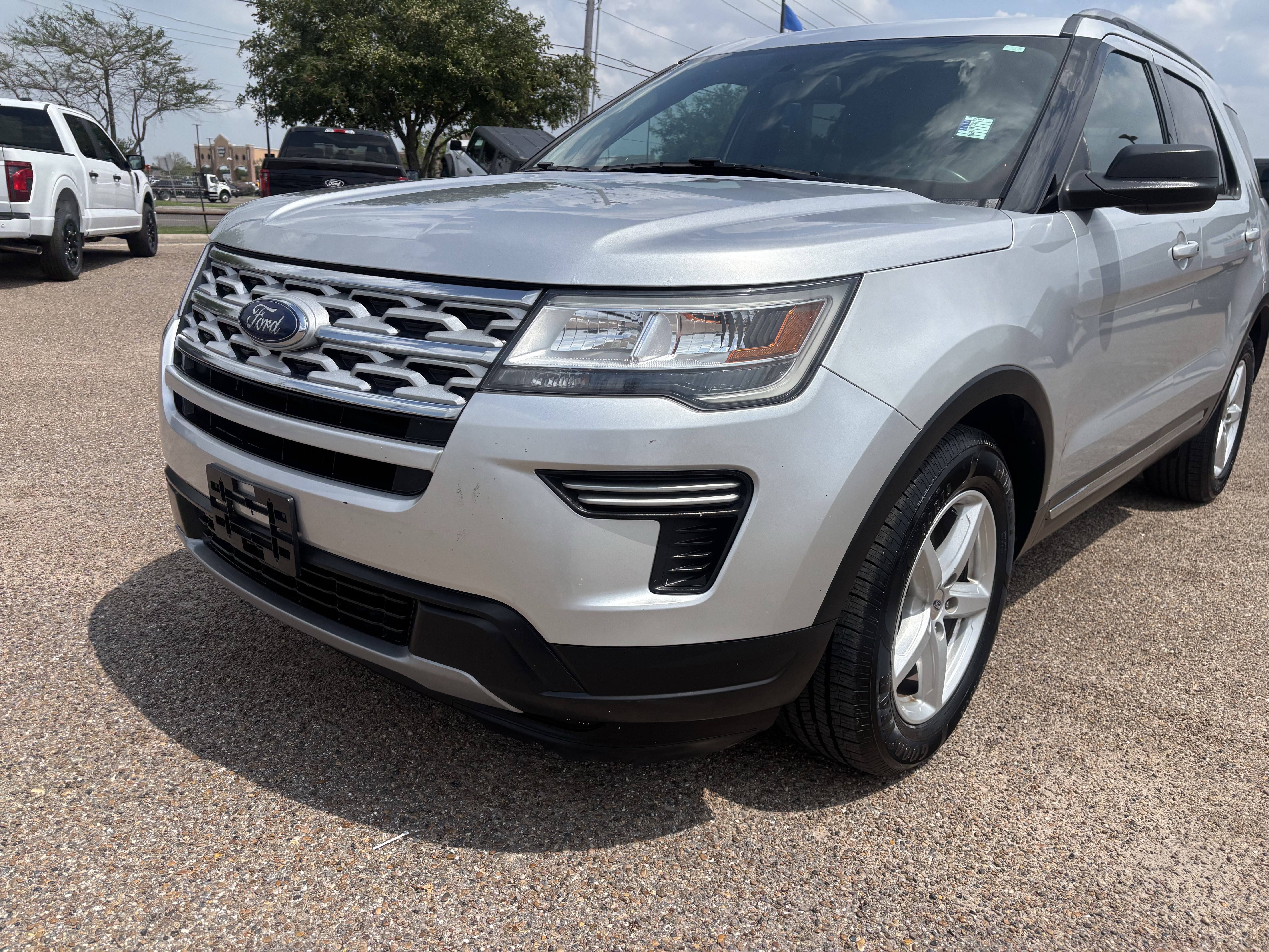 Certified 2019 Ford Explorer XLT FWD image 7
