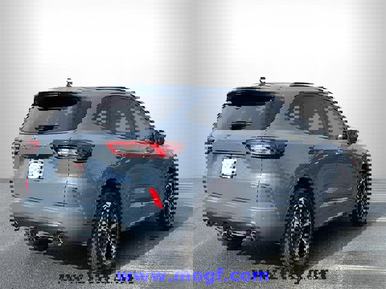 Certified 2024 Ford Escape ST-Line Select w/ Tech Pack #2 image 3