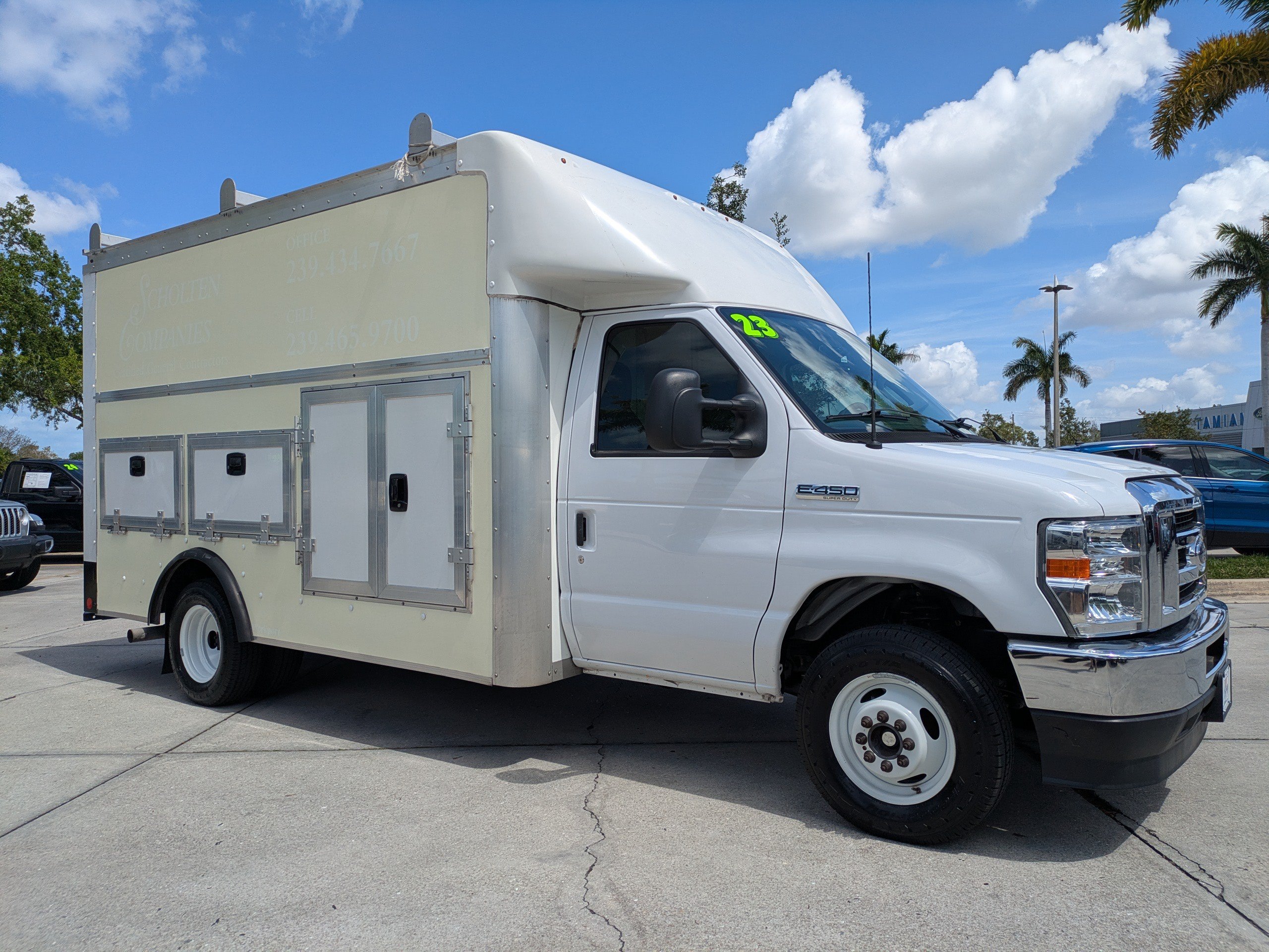 Certified 2023 Ford E-450 and Econoline 450 Super Duty w/ Power Windows & Locks Group RWD image 2