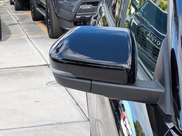 Certified 2025 Ford Explorer ST-Line image 10