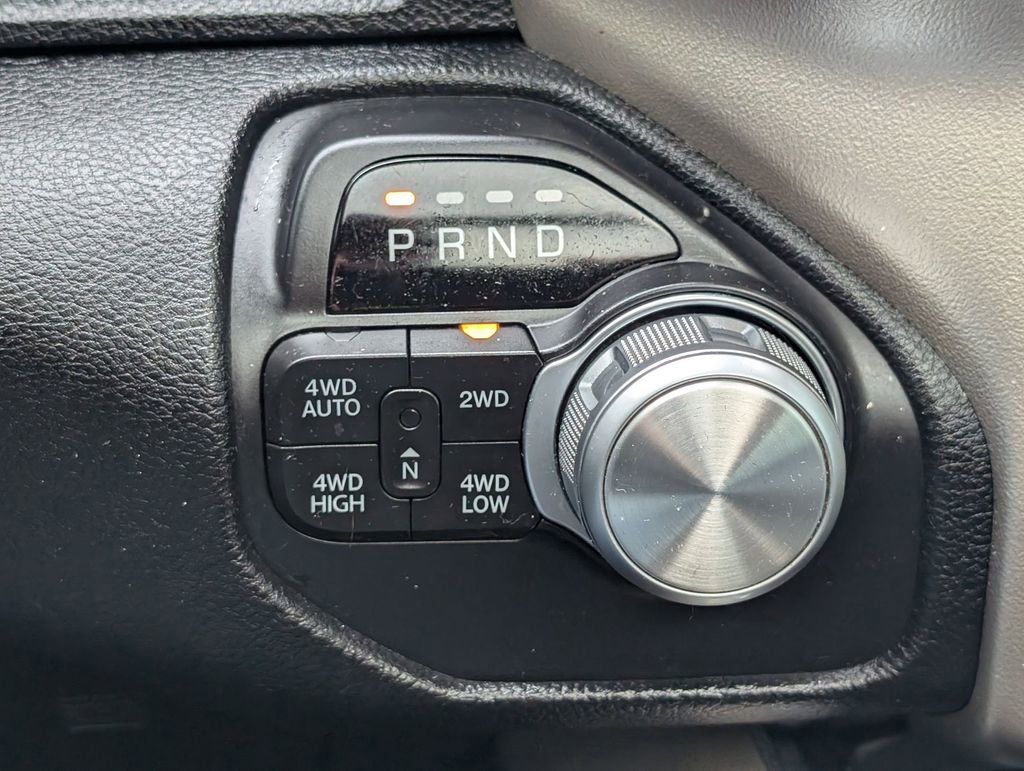 Used 2019 RAM 1500 Laramie AWD/4WD image 13