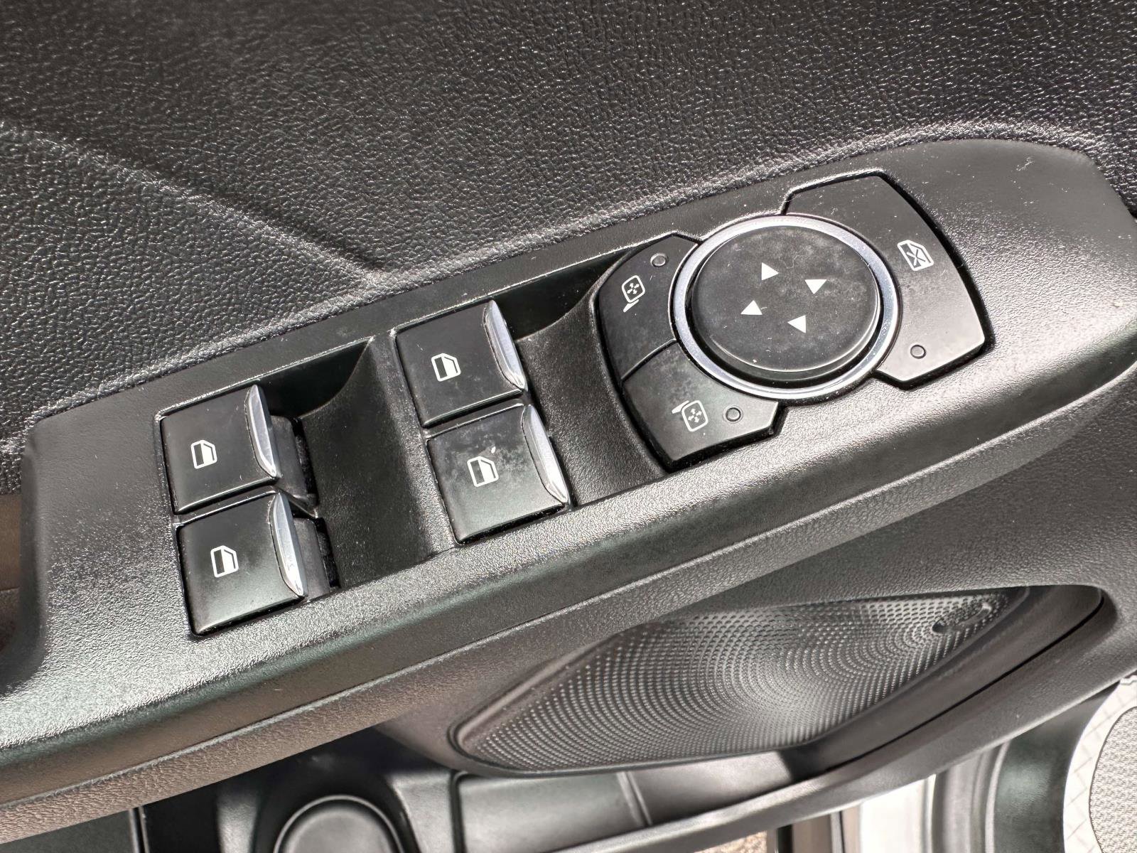 Certified 2022 Ford Escape SE w/ SE Sport Appearance Package image 10