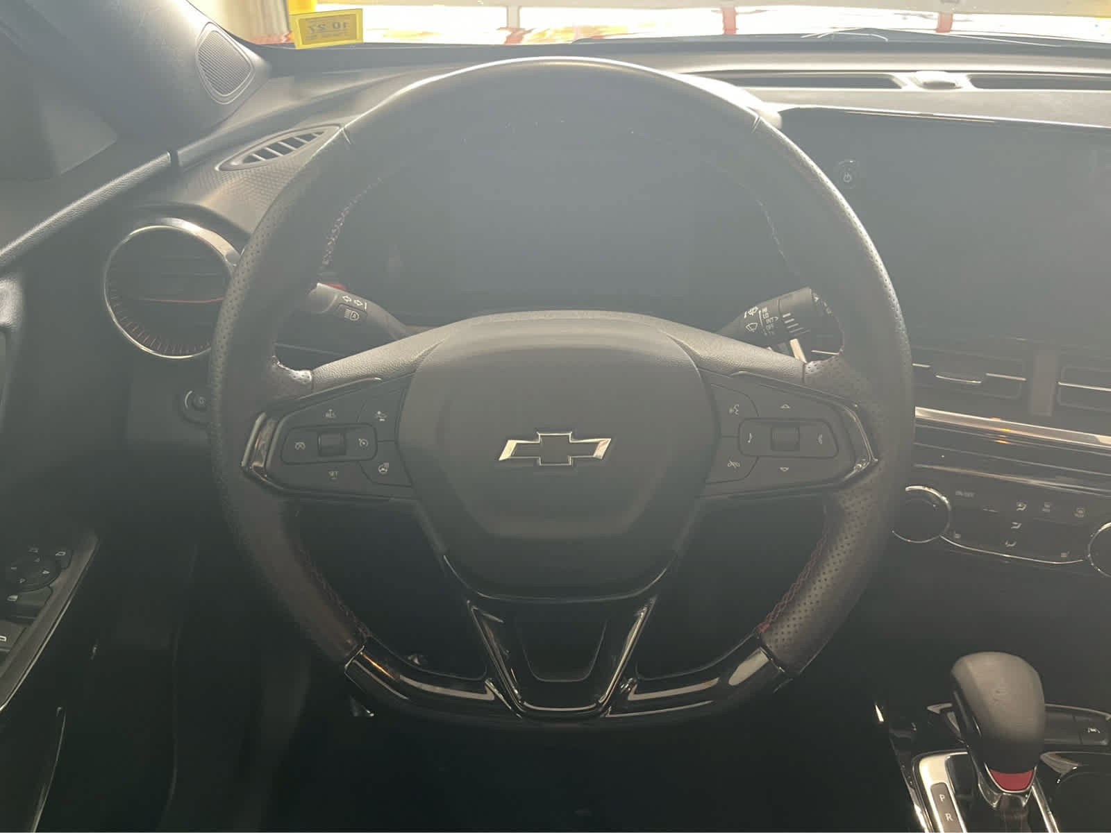 Used 2024 Chevrolet Trax RS w/ Driver Confidence Package FWD image 18