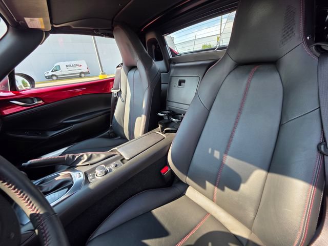 Used 2019 MAZDA MX-5 Miata RF Grand Touring RWD image 19