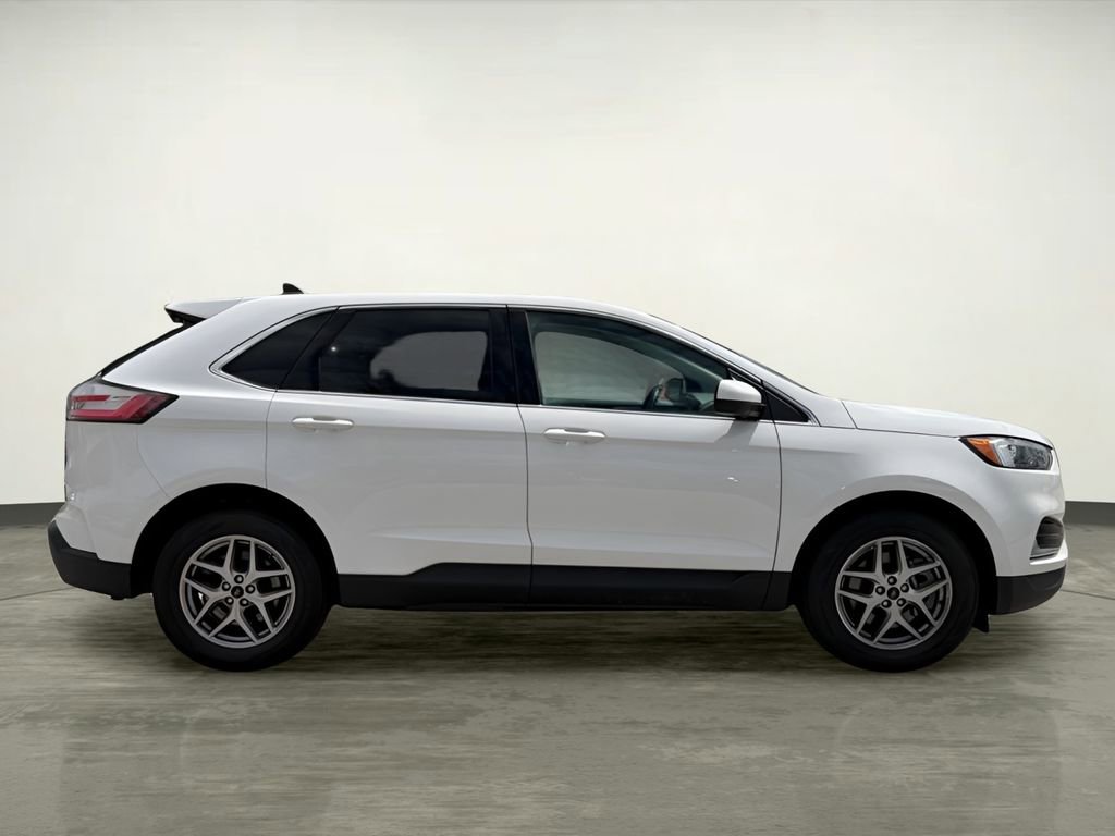 Certified 2024 Ford Edge SEL AWD/4WD image 9