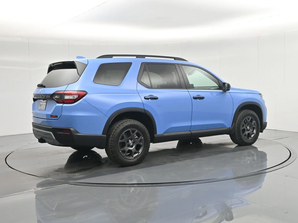 Used 2024 Honda Pilot TrailSport image 12