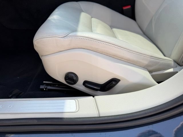 Used 2024 Volvo S60 B5 Plus AWD/4WD image 9