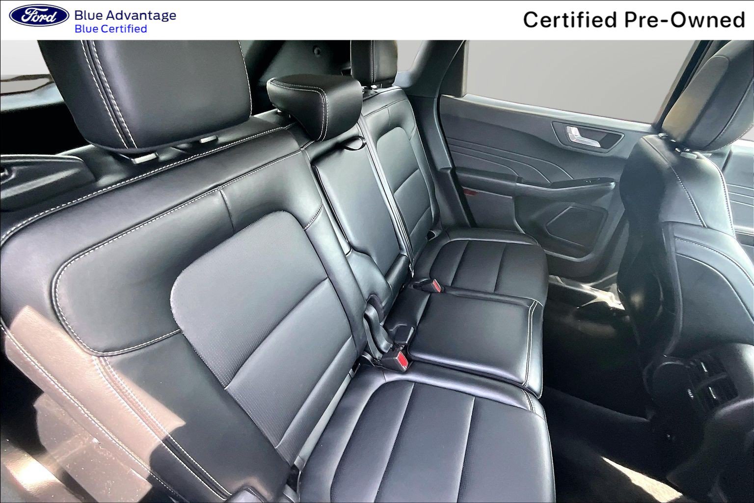 Certified 2025 Ford Escape Platinum AWD/4WD image 17