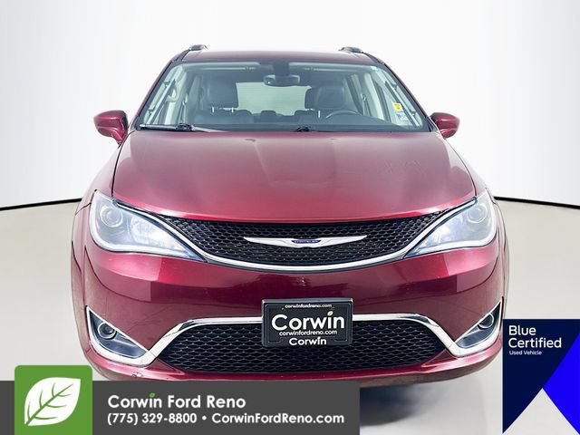 Used 2019 Chrysler Pacifica Touring-L FWD image 2