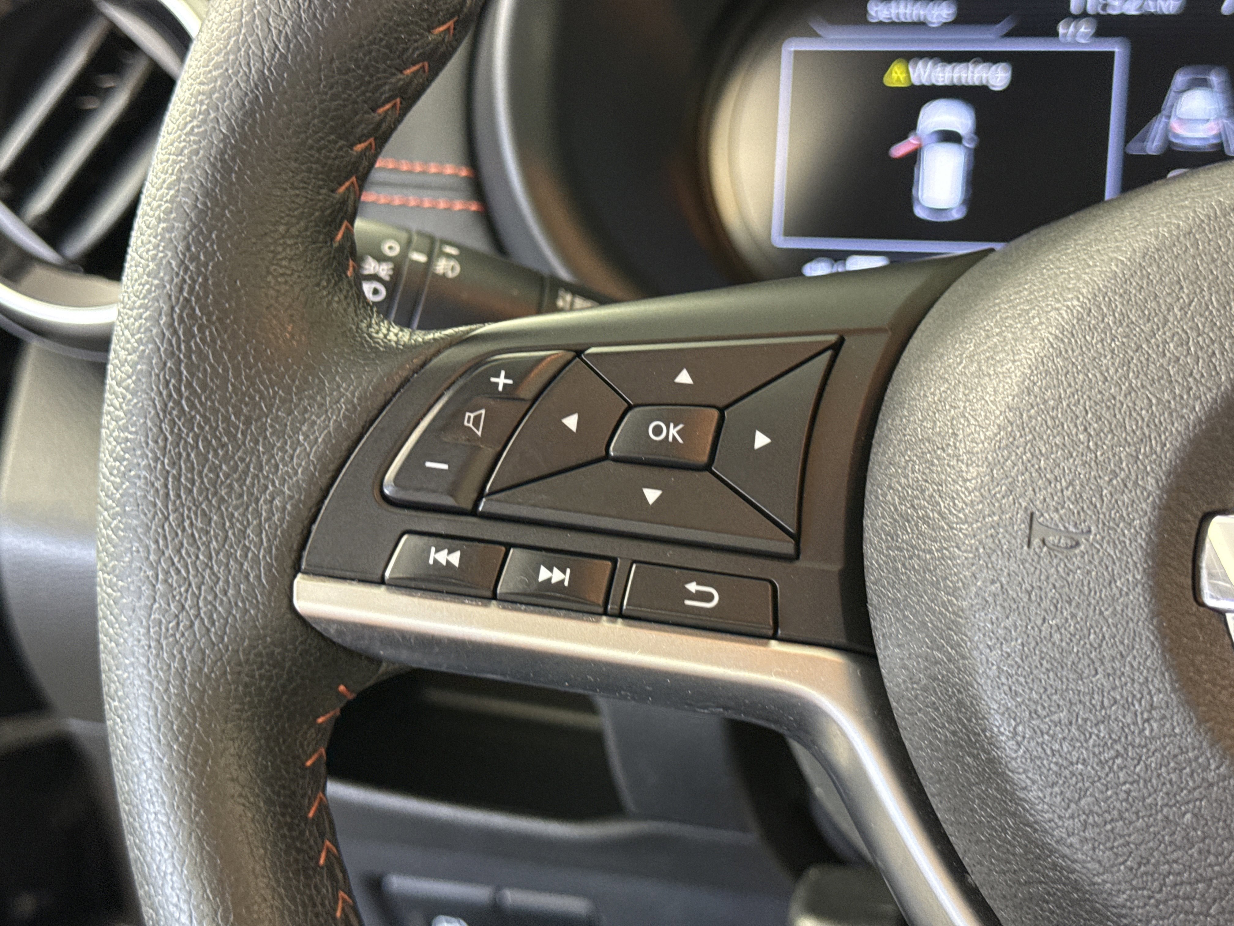 Used 2021 Nissan Kicks SR w/ Interior Electronics Package image 22