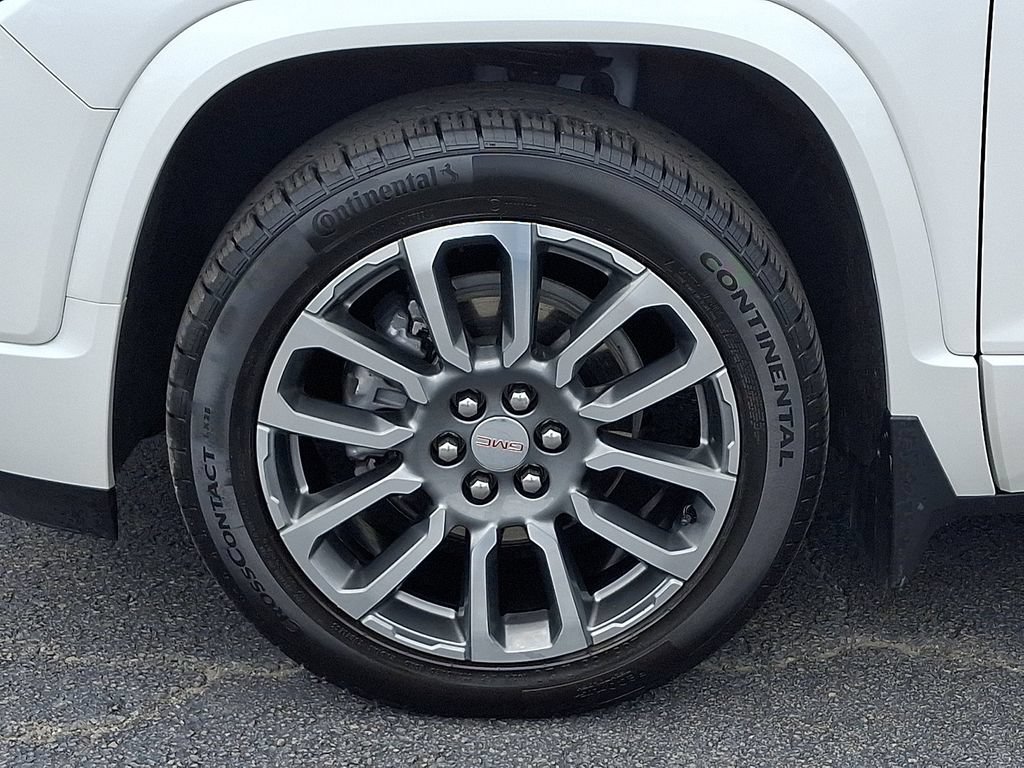 Used 2022 GMC Acadia Denali w/ Denali Ultimate Package AWD/4WD image 8