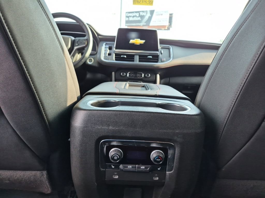 Used 2024 Chevrolet Suburban RST w/ Sport Performance Package RWD image 13