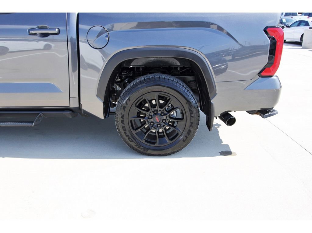 Used 2024 Toyota Tundra SR5 w/ SR5 Premium Package RWD image 32