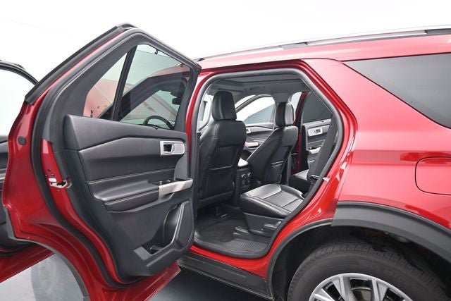 Certified 2022 Ford Explorer Limited w/ Equipment Group 301A AWD/4WD image 15