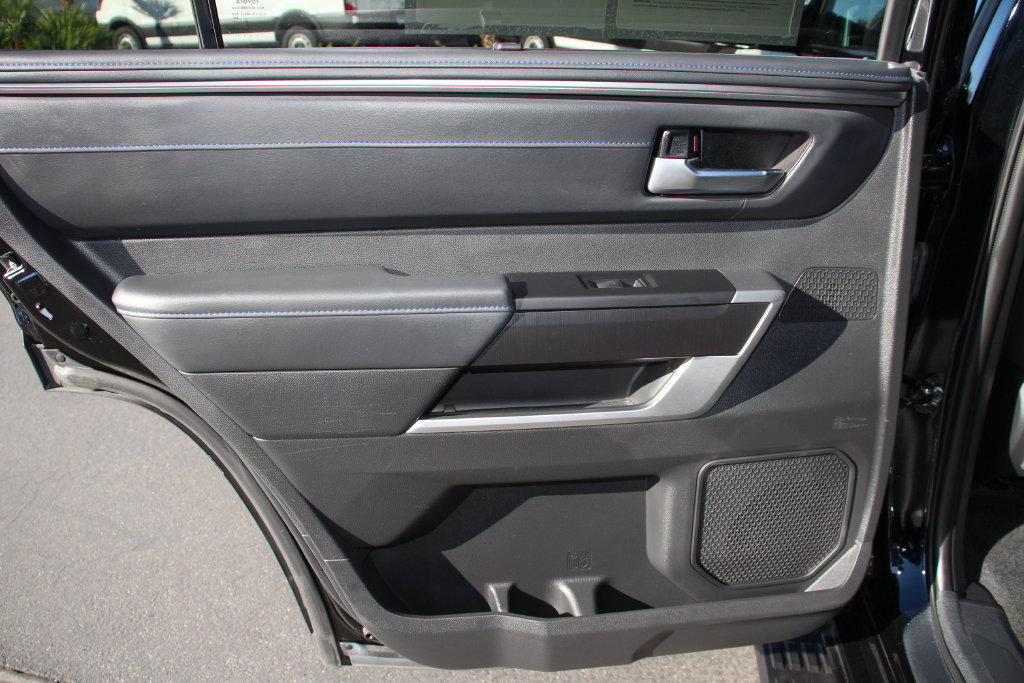 Used 2024 Toyota Sequoia Platinum AWD/4WD image 21