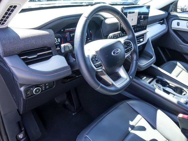 Certified 2025 Ford Explorer Active w/ Active Comfort Package AWD/4WD image 14