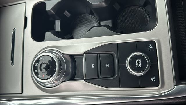 Certified 2022 Ford Explorer XLT w/ Equipment Group 202A image 28