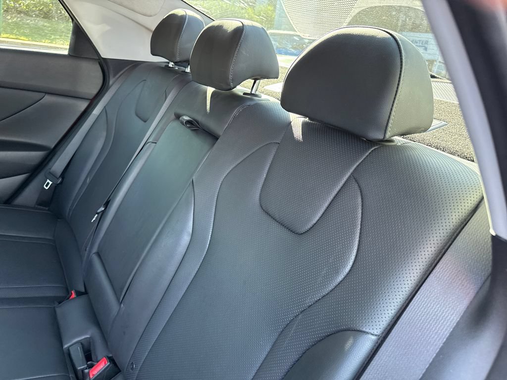 Used 2023 Hyundai Elantra Limited FWD image 22
