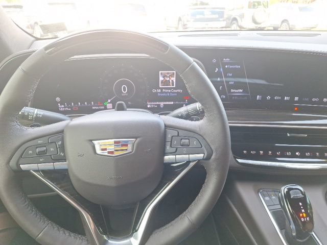 Used 2024 Cadillac Escalade Premium Luxury w/ LPO, Floor Liner Package AWD/4WD image 28