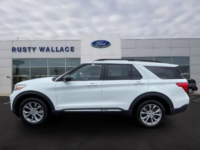 Certified 2022 Ford Explorer XLT w/ Equipment Group 202A image 1