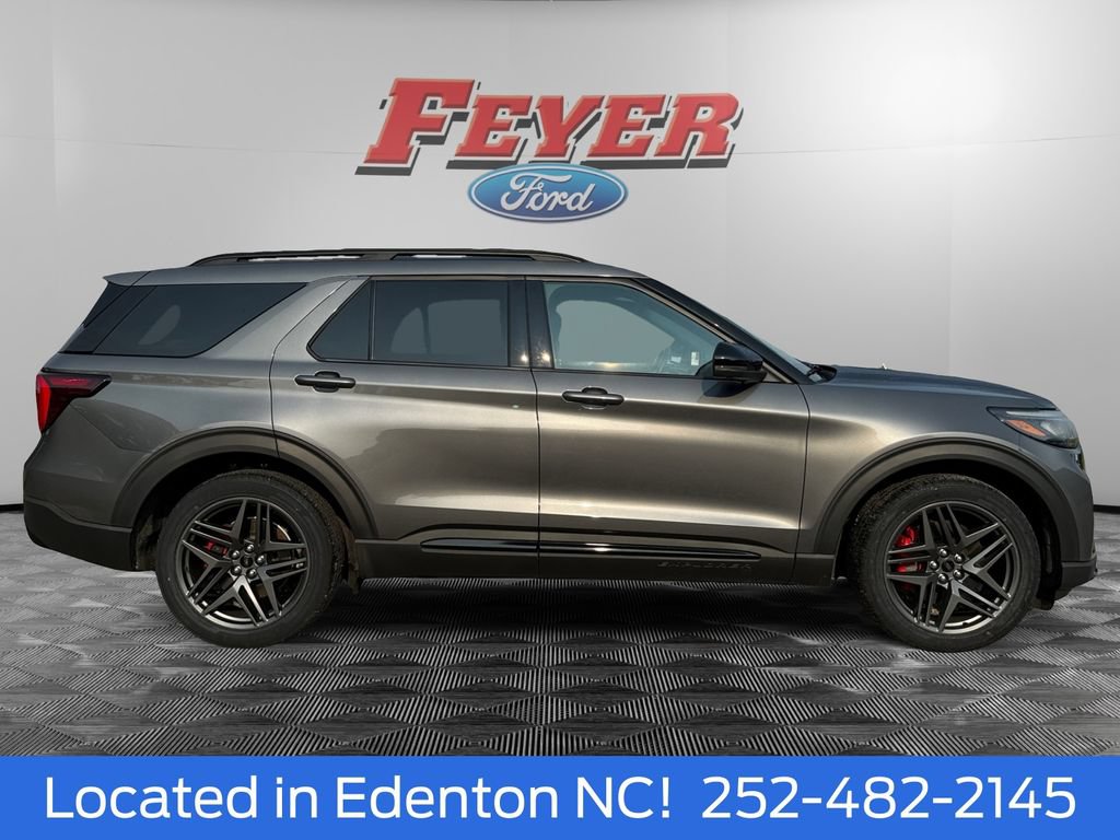 Certified 2025 Ford Explorer ST AWD/4WD image 7