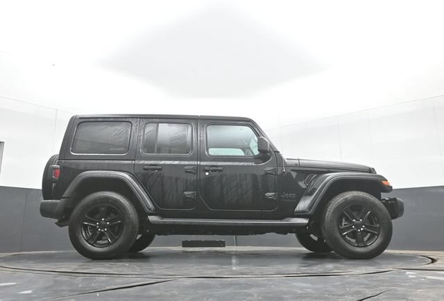Used 2020 Jeep Wrangler Unlimited Sahara AWD/4WD image 35