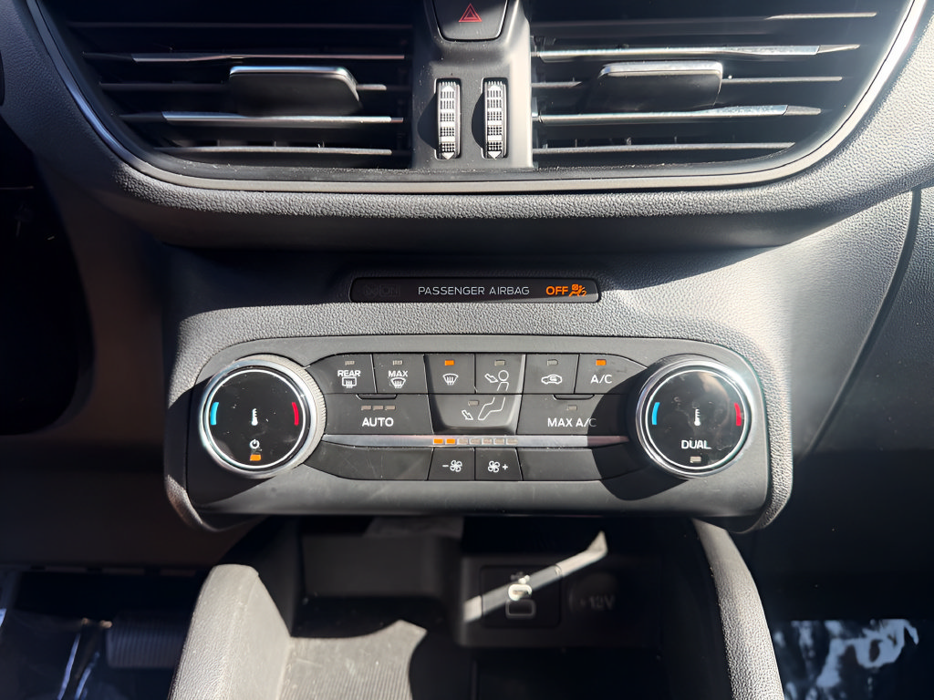 Certified 2025 Ford Escape Active AWD/4WD image 16