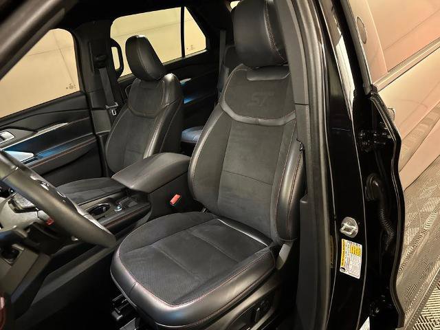 Certified 2025 Ford Explorer ST w/ Sun And Sound Package image 18