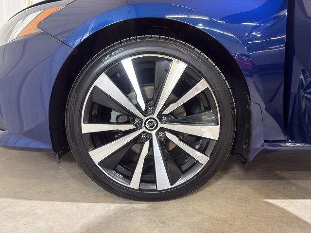 Used 2020 Nissan Altima 2.5 SR w/ Premium Package image 18