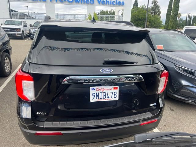 Certified 2020 Ford Explorer XLT w/ Comfort Package AWD/4WD image 9
