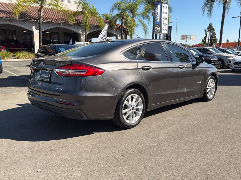 Certified 2019 Ford Fusion SE FWD image 13
