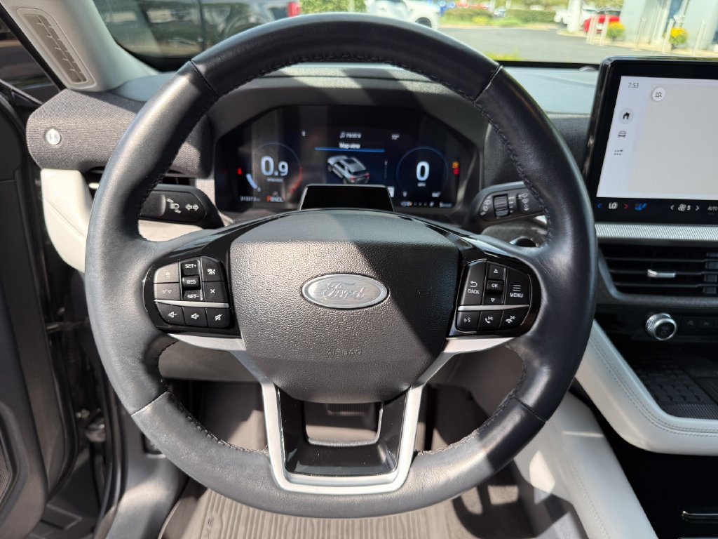 Certified 2025 Ford Explorer Platinum w/ LUX Leather Package AWD/4WD image 27