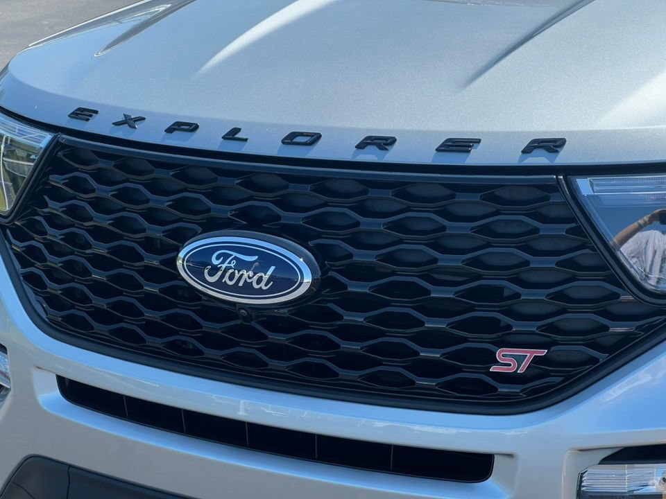 Certified 2024 Ford Explorer ST w/ Equipment Group 401A AWD/4WD image 39