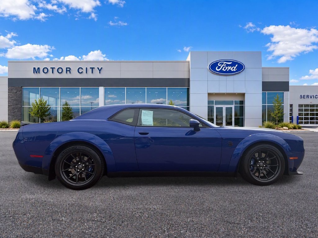 Used 2022 Dodge Challenger SRT Hellcat RWD image 17