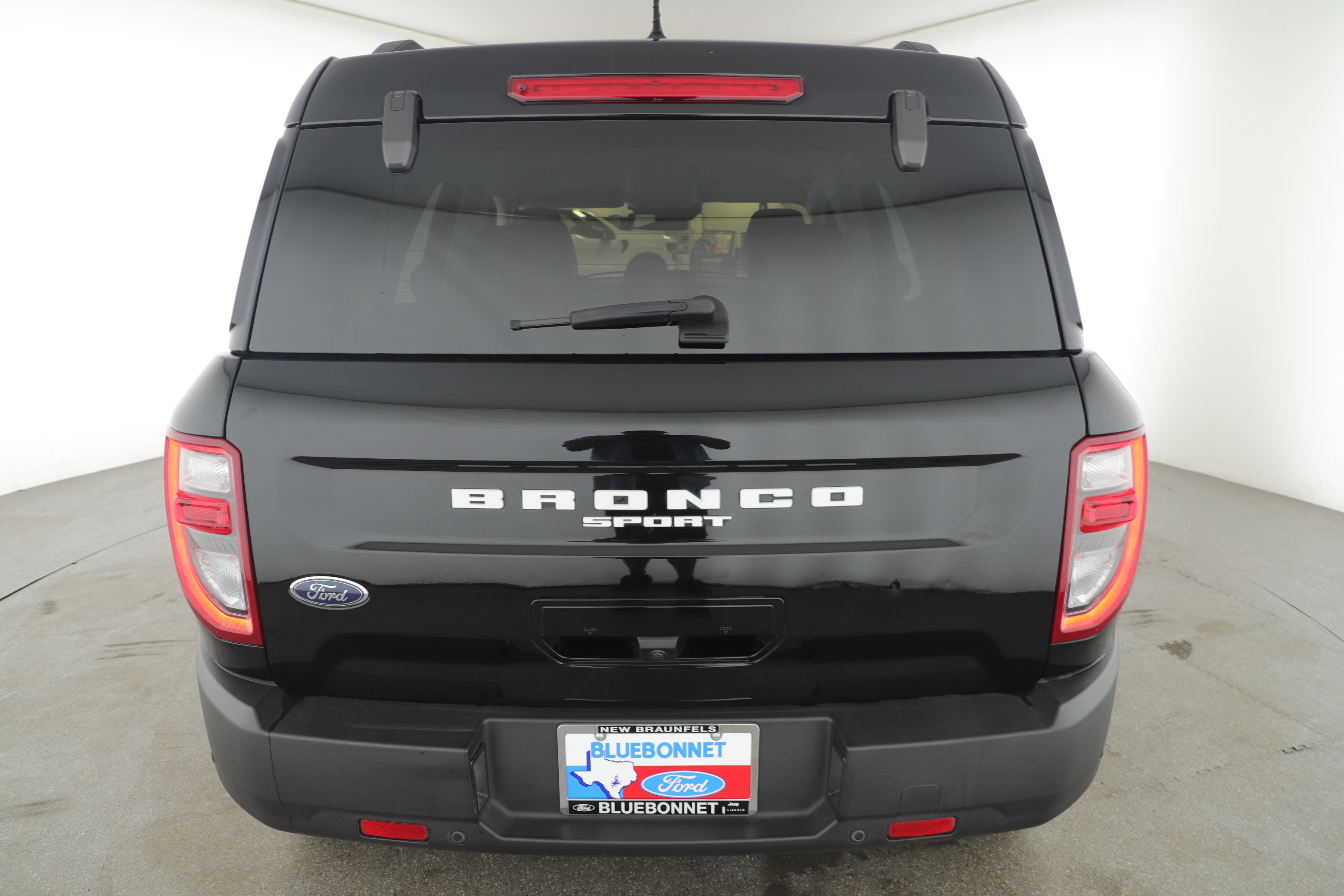 Certified 2023 Ford Bronco Sport Outer Banks image 2