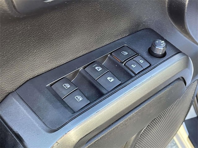 Used 2021 Toyota Tacoma TRD Sport w/ Technology Package image 15