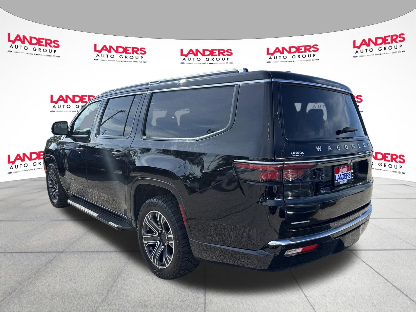 Used 2023 Jeep Wagoneer L 4WD w/ Premium Group I image 5