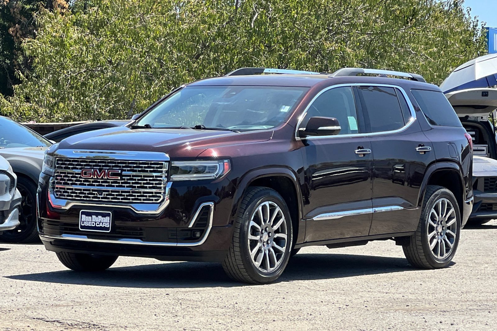 Used 2021 GMC Acadia Denali w/ Denali Ultimate Package AWD/4WD image 8