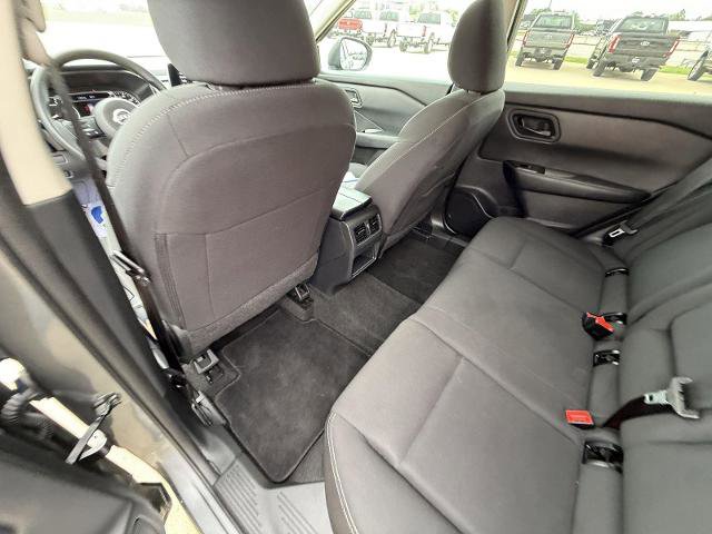 Used 2024 Nissan Rogue S AWD/4WD image 24