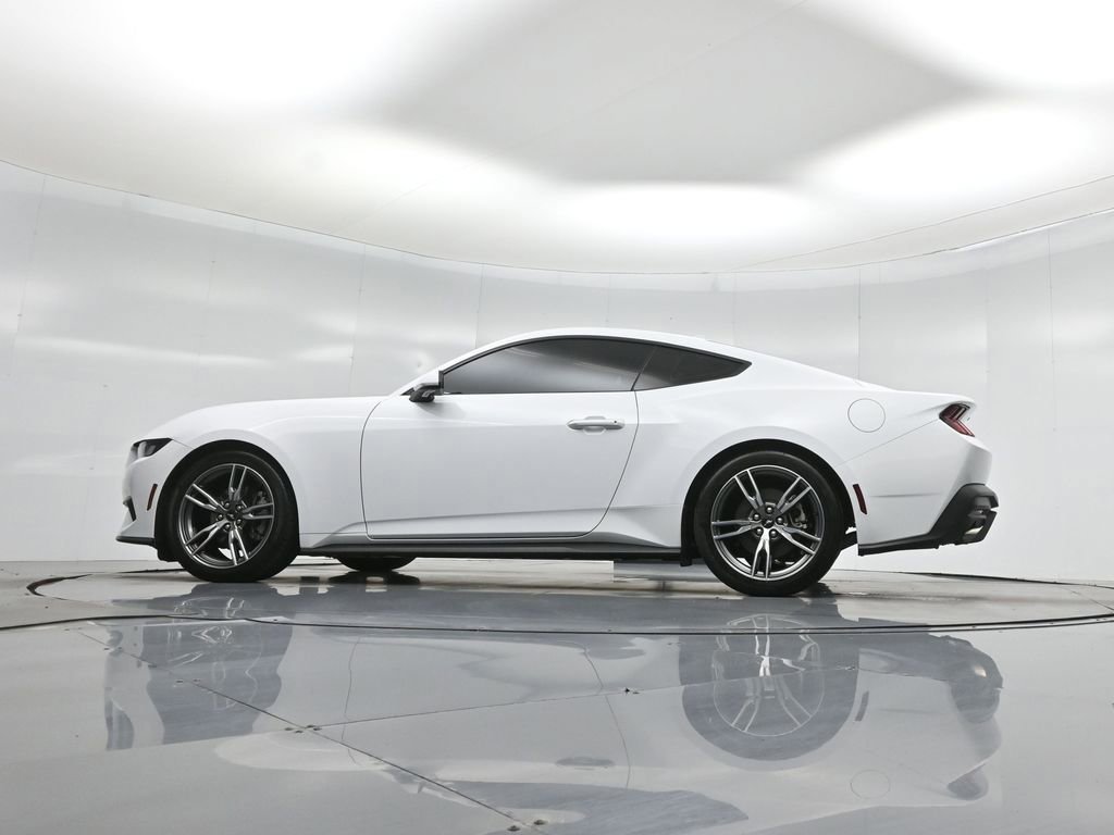 Certified 2024 Ford Mustang Coupe image 27