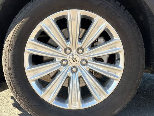 Certified 2022 Ford Explorer King Ranch w/ Premium Technology Package AWD/4WD image 14