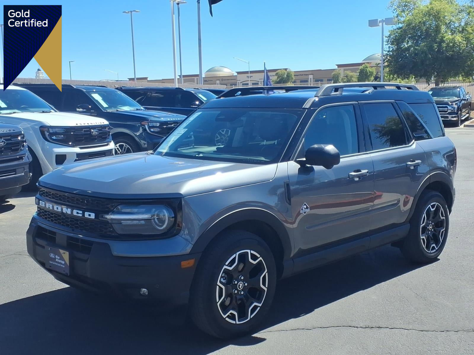 Certified 2025 Ford Bronco Sport Outer Banks w/ Outer Banks Tech Package+ AWD/4WD image 1