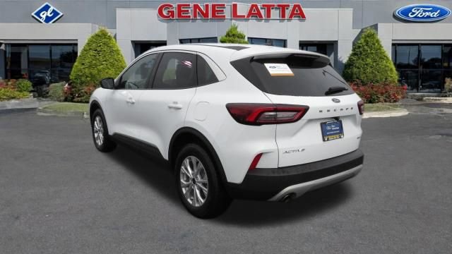 Certified 2024 Ford Escape Active image 3