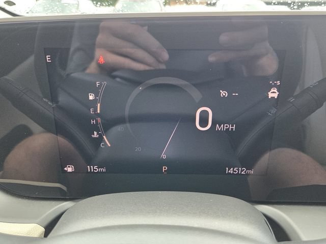 Used 2025 Buick Encore GX Avenir w/ Avenir Technology Package FWD image 34