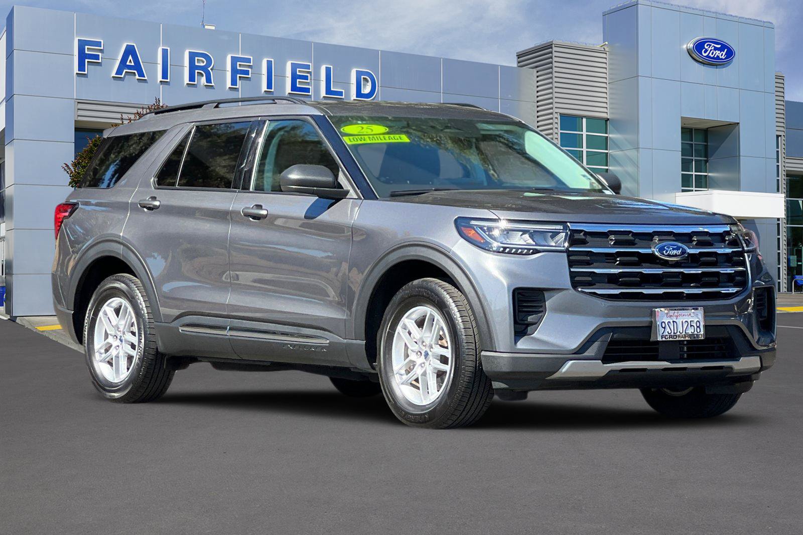 Certified 2025 Ford Explorer Active AWD/4WD image 6