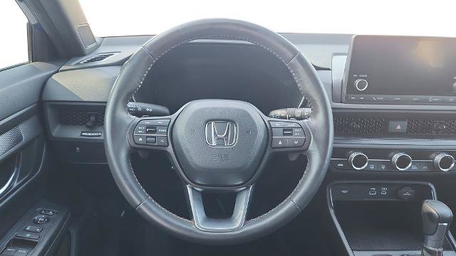 Used 2025 Honda CR-V Sport image 26