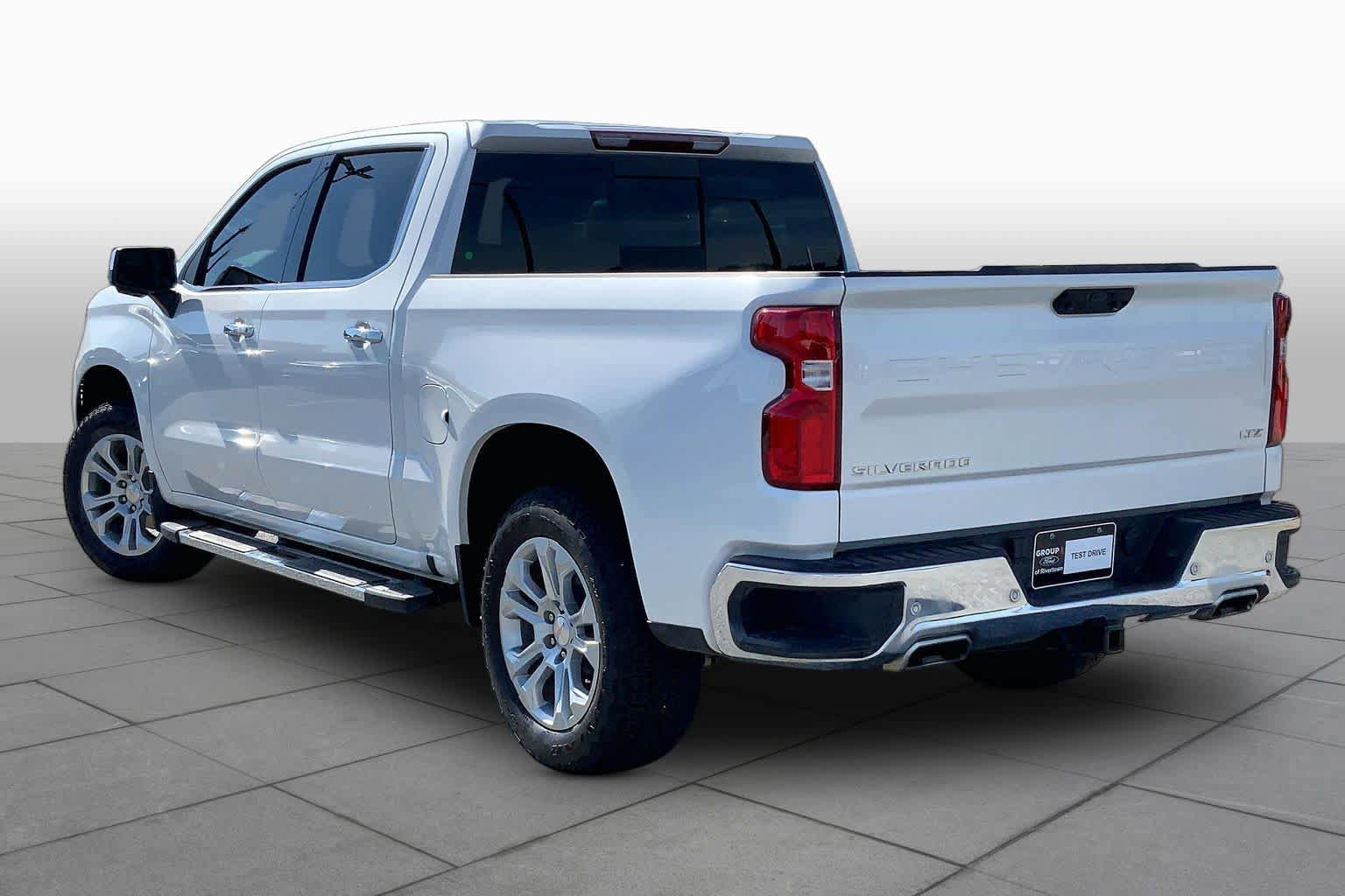 Used 2025 Chevrolet Silverado 1500 LTZ w/ LTZ Premium Package AWD/4WD image 11