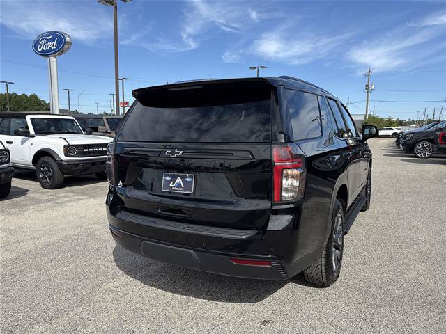 Used 2024 Chevrolet Tahoe Z71 w/ Luxury Package AWD/4WD image 15